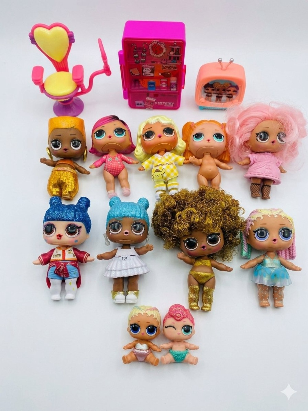 MGA L.O.L. Surprise Dolls Huge Lot of 11 Mini Figures with Salon Chair & Toys